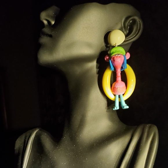 Trolls Dreamworks World Tour Cooper Doll No-Pierced Clip Earrings 1 Pair - Picture 15 of 16